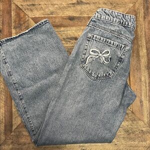 26R Hollister Bow Low-Rise Baggy Jeans
